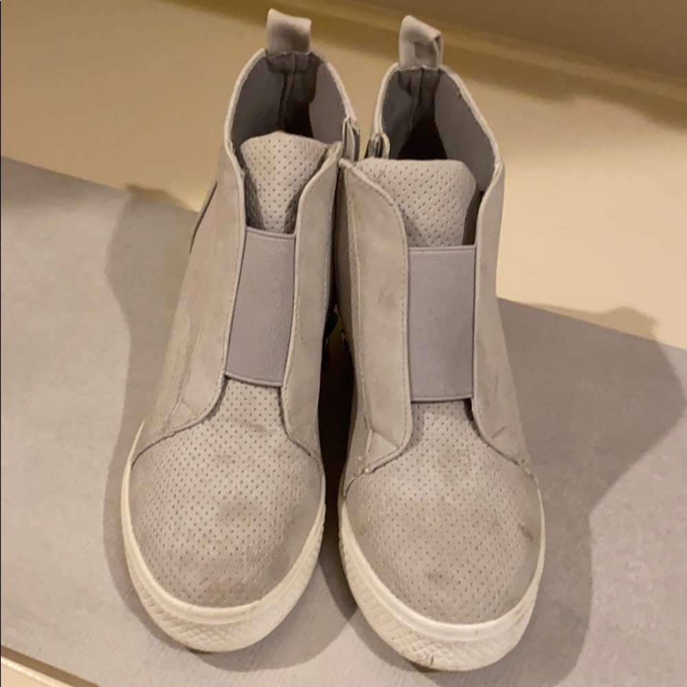 Wedged sneakers
